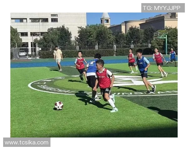 足球竞赛玩具的魅力与乐趣探索让孩子们在游戏中感受足球的激情与团队精神